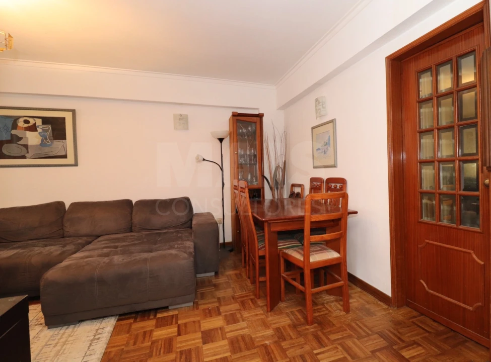 Apartamento T2 para Venda em Algueirão-Mem Martins Foto 4