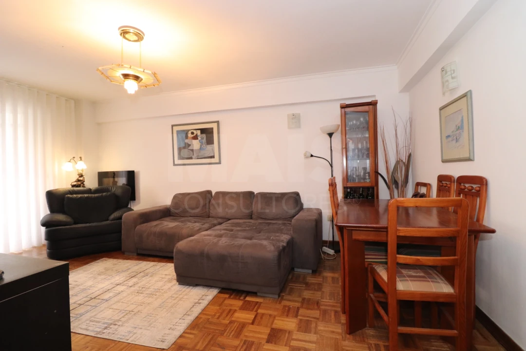 Apartamento T2 para Venda em Algueirão-Mem Martins Foto 6