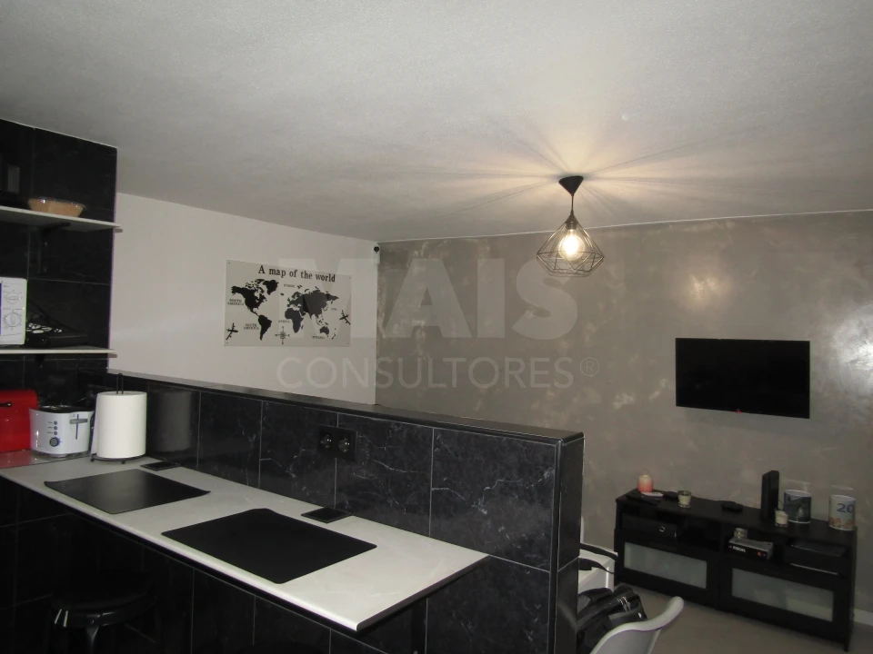 Moradia T2 para Venda em A dos Negros Foto 10