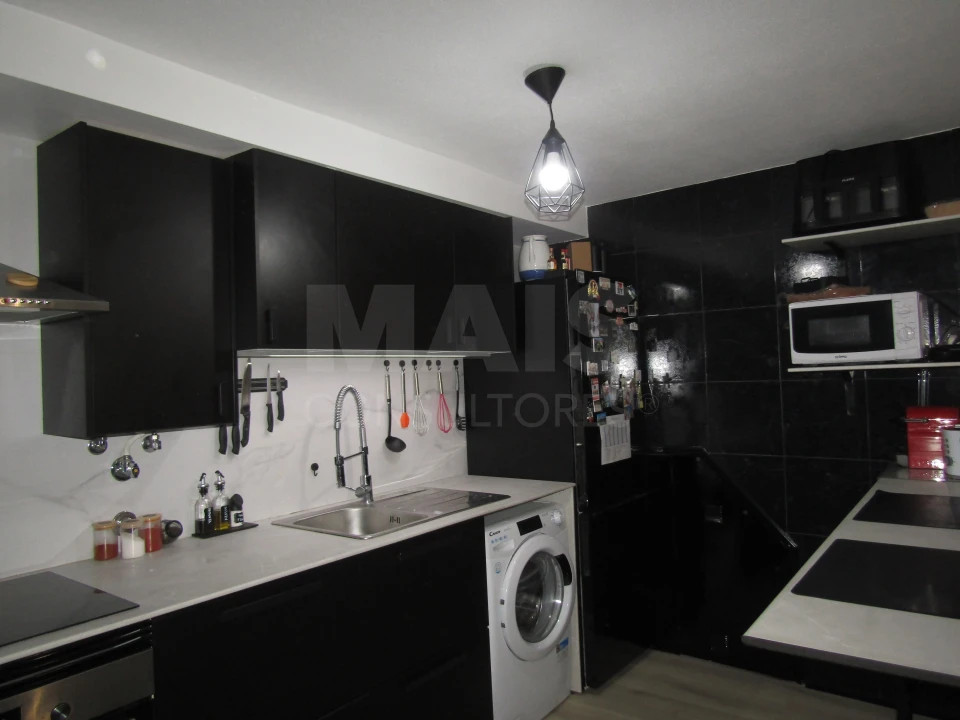 Moradia T2 para Venda em A dos Negros Foto 5