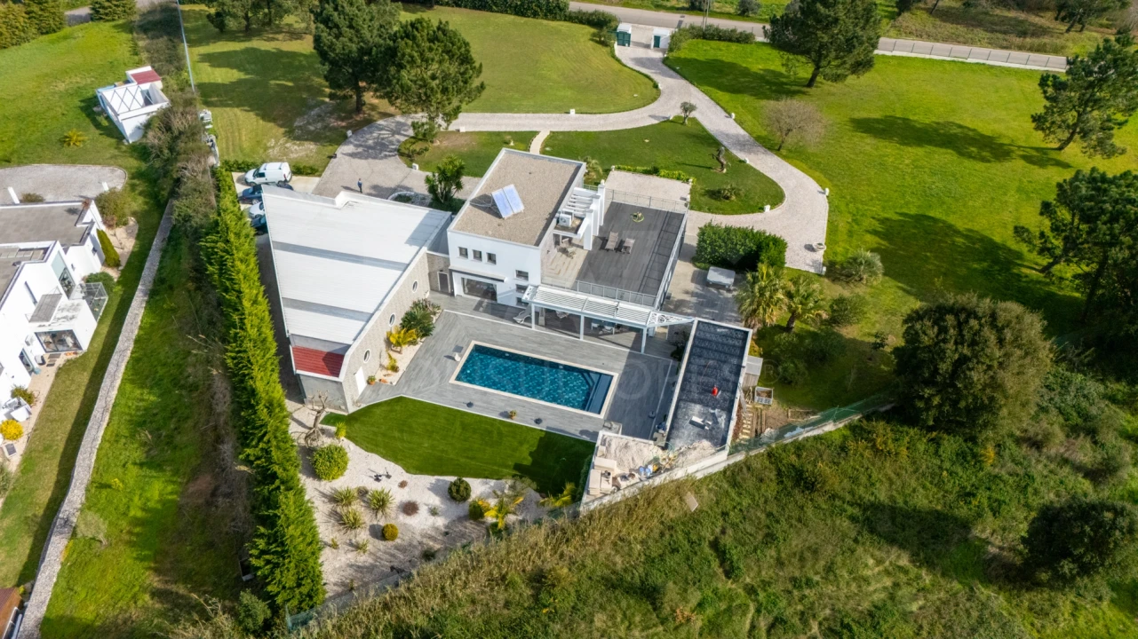 Moradia T4 para Venda em Carvalhal Foto 2