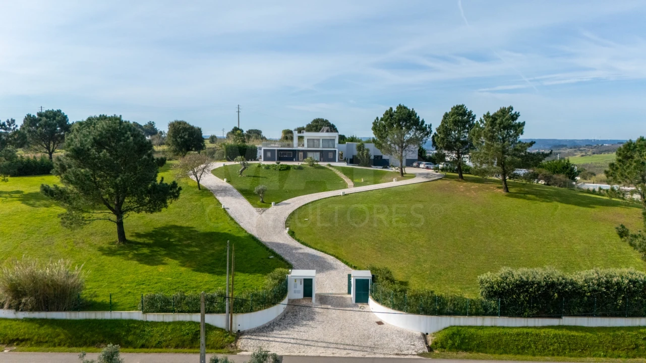 Moradia T4 para Venda em Carvalhal Foto 1