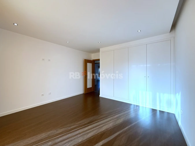 Moradia T4 para Venda em Nossa Sra de Fatima Foto 28