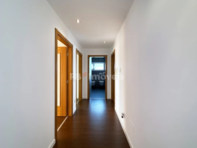 Moradia T4 para Venda em Nossa Sra de Fatima Foto 34