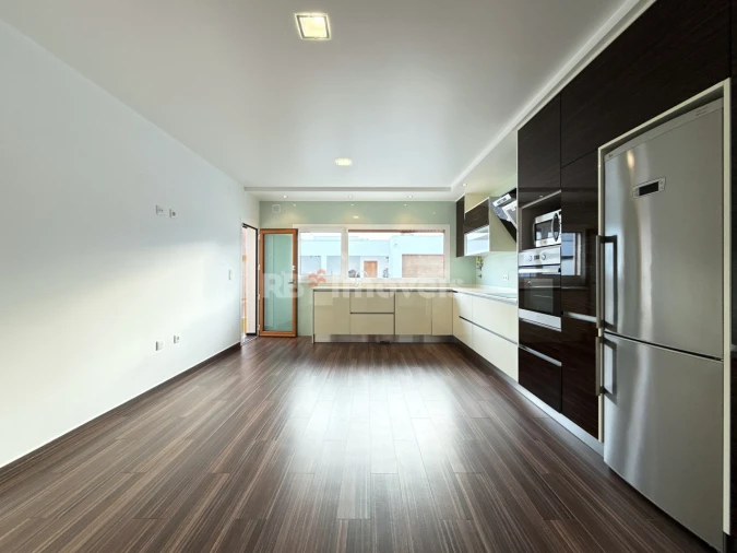 Moradia T4 para Venda em Nossa Sra de Fatima Foto 46