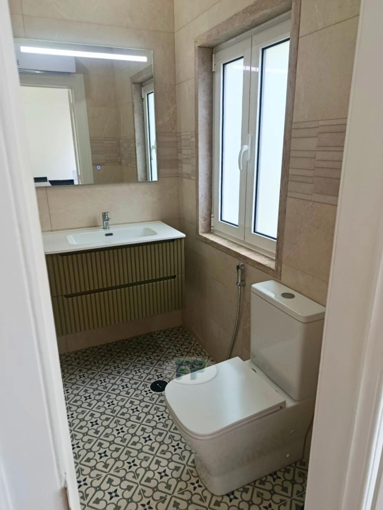 Apartamento T3 para Arrendamento em Penha de França Foto 14