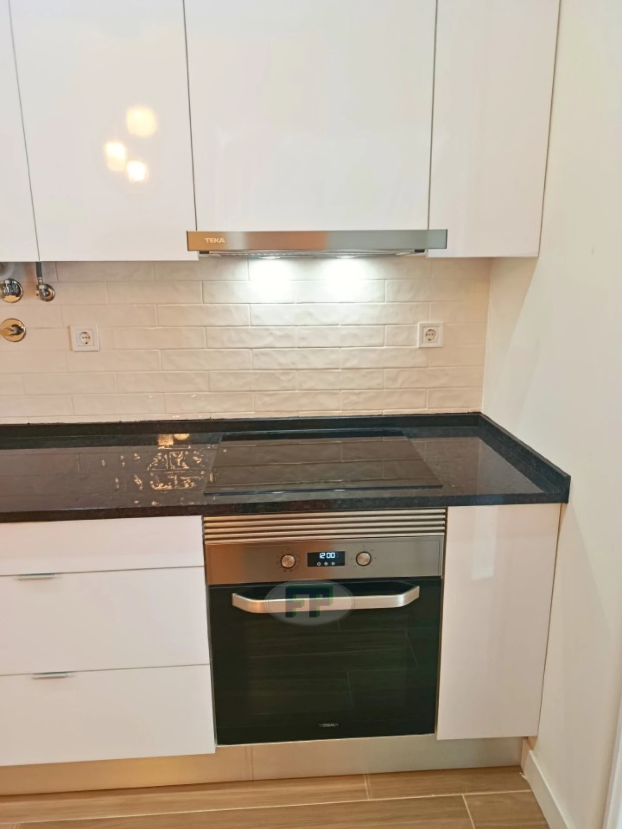 Apartamento T3 para Arrendamento em Penha de França Foto 4