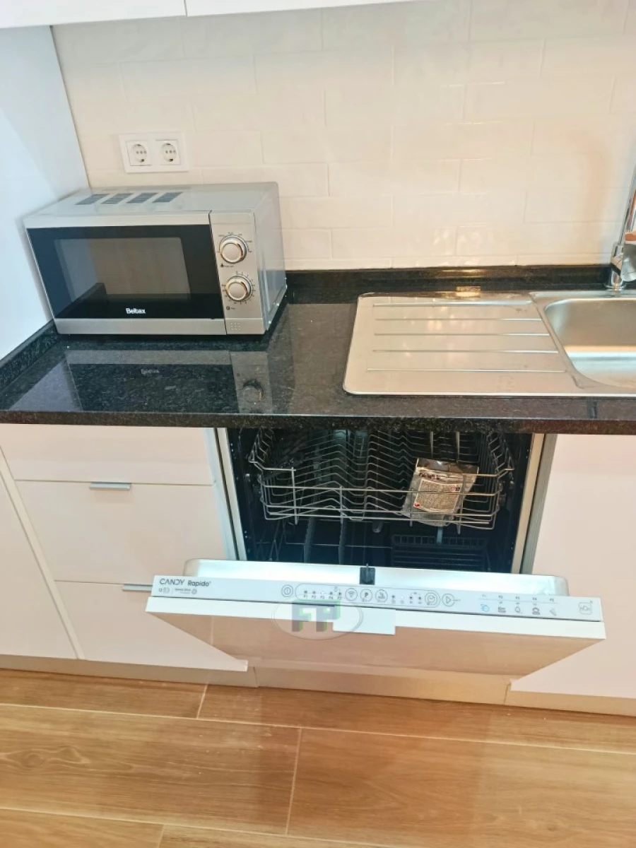 Apartamento T3 para Arrendamento em Penha de França Foto 8