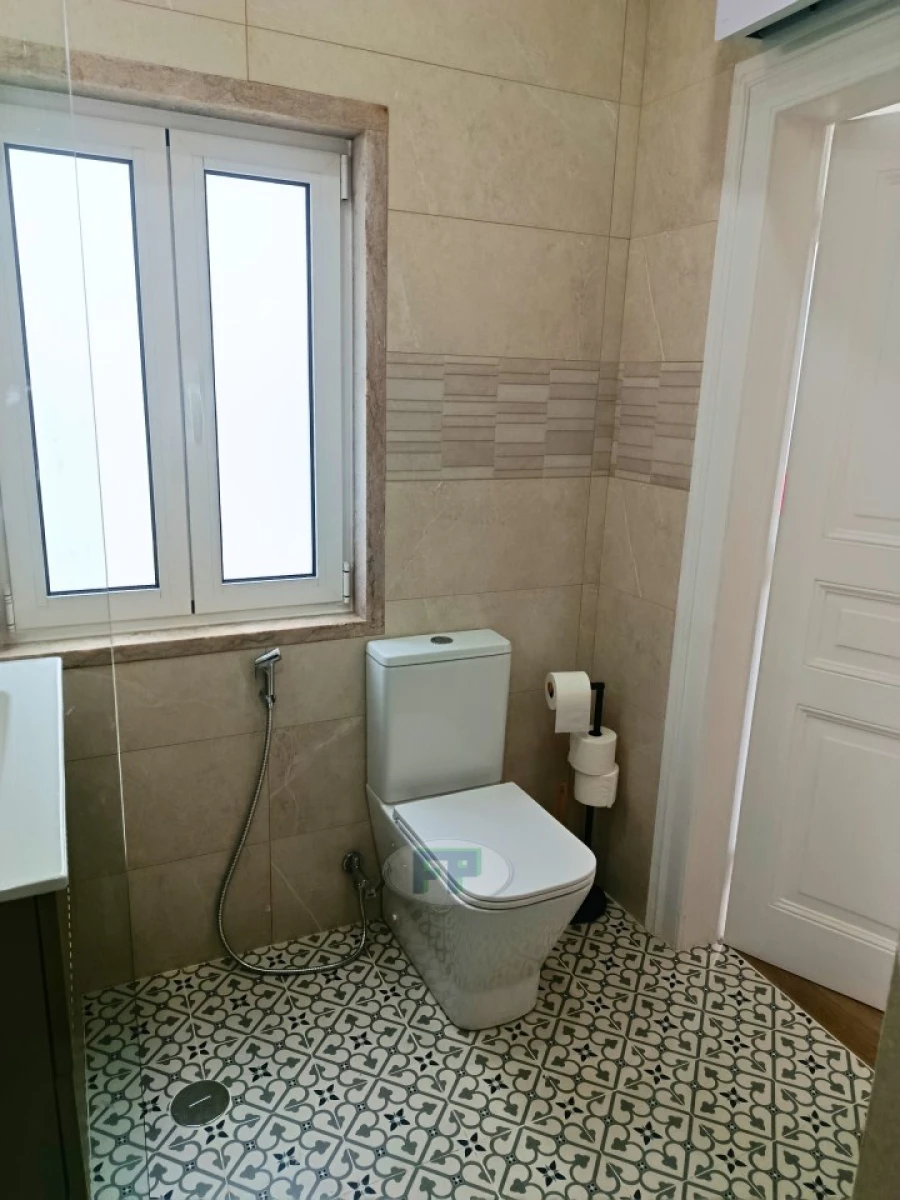 Apartamento T3 para Arrendamento em Penha de França Foto 16