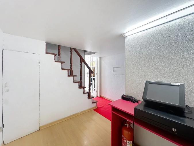 Loja para Arrendamento em São Domingos de Benfica Foto 11