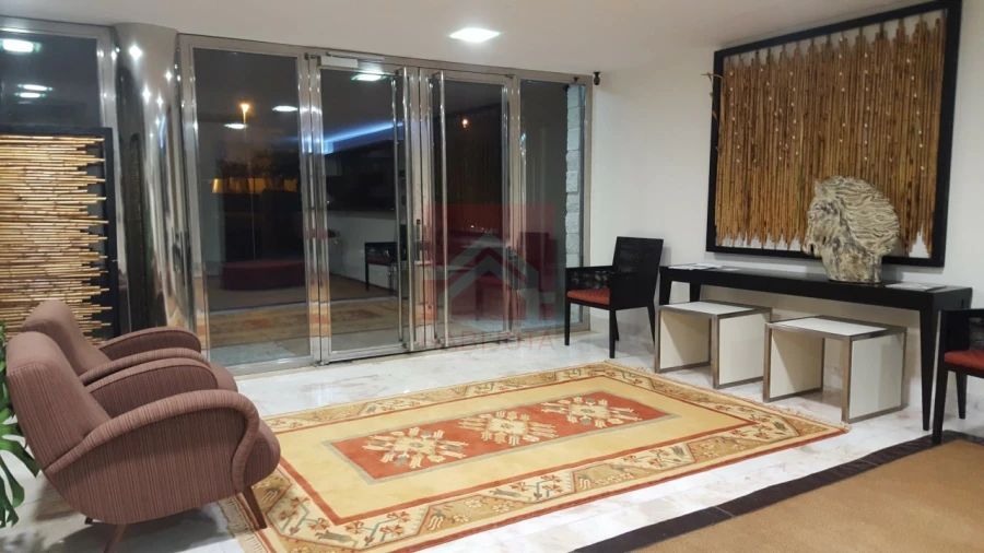 Prédio para Venda em Torre de D. Chama Foto 3