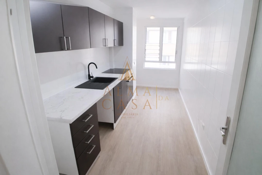 Apartamento T3 para Venda em Baguim do Monte (Rio Tinto) Foto 1