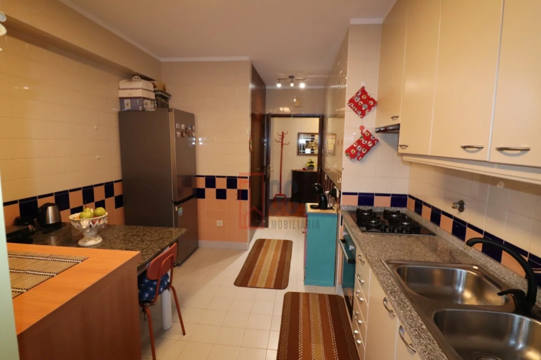 Apartamento T2 para Venda em Santa Maria de Lamas Foto 10