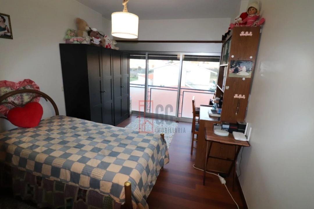 Apartamento T2 para Venda em Santa Maria de Lamas Foto 13
