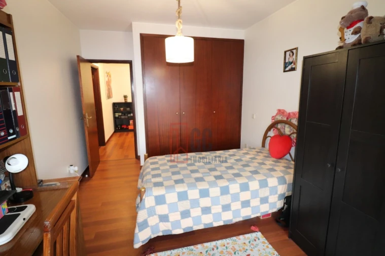 Apartamento T2 para Venda em Santa Maria de Lamas Foto 14