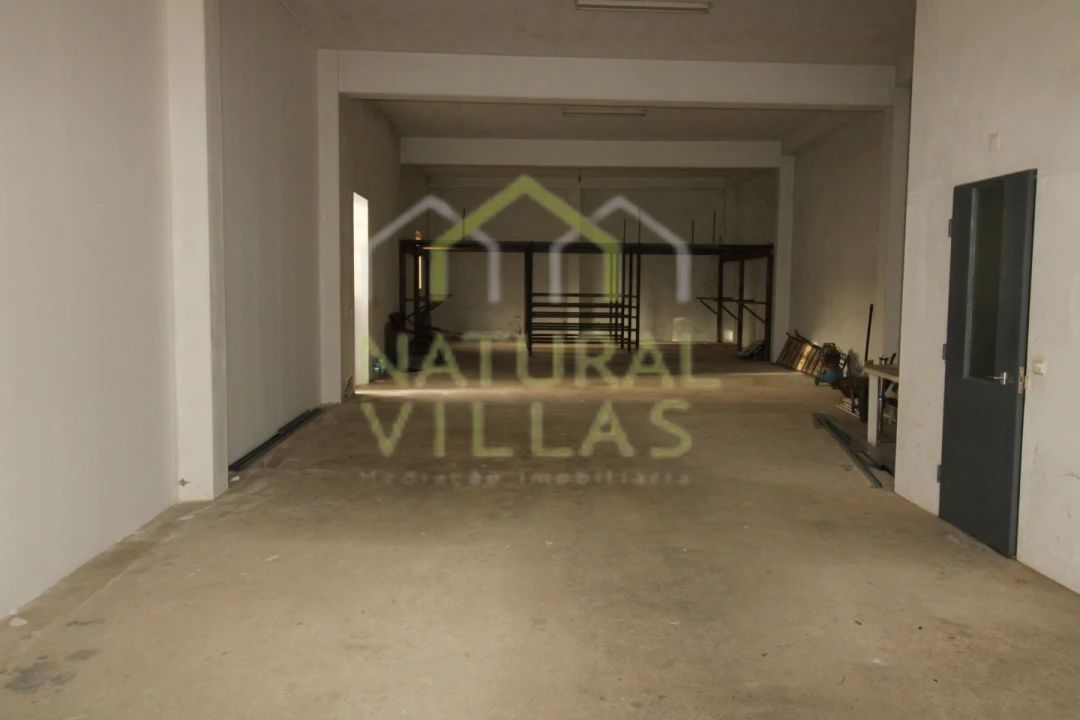 Armazém para Arrendamento em São Brás de Alportel Foto 3