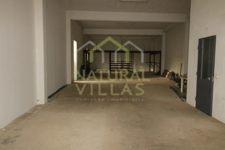 Armazém para Arrendamento em São Brás de Alportel Foto 3