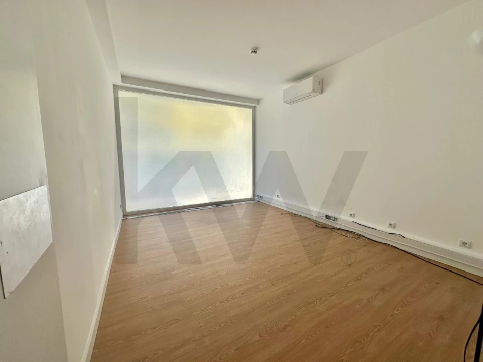 Loja para Venda em Avenidas Novas Foto 24