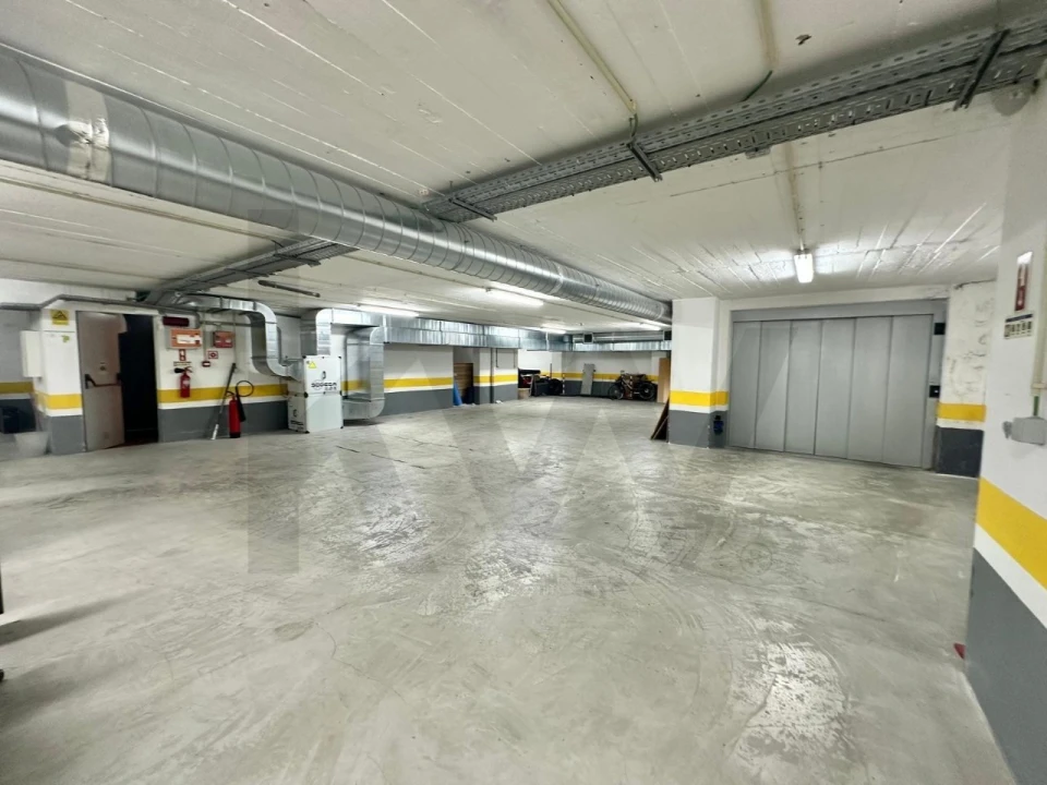 Loja para Venda em Avenidas Novas Foto 27