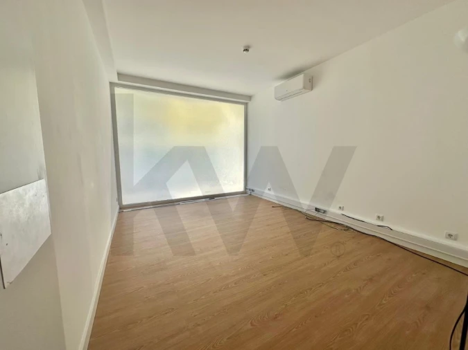 Loja para Venda em Avenidas Novas Foto 24