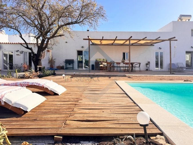 Moradia T6 para Venda em Pechão Foto 2