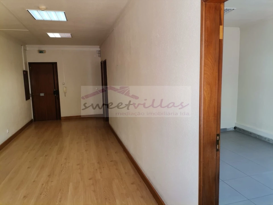 Escritório para Venda em Santo António Foto 8