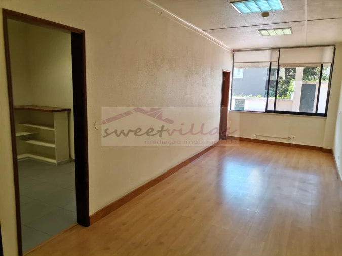 Escritório para Venda em Santo António Foto 14