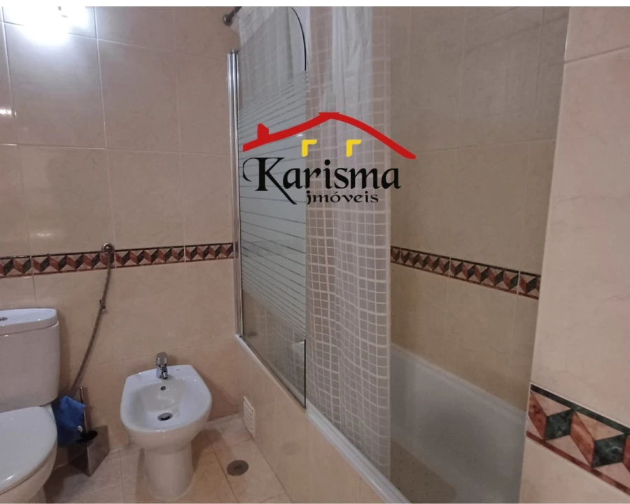 Apartamento T2 para Arrendamento férias em Alvor Foto 7