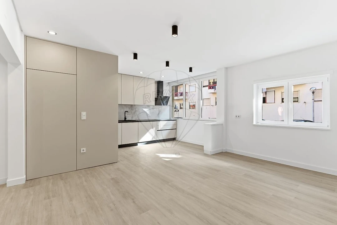 Apartamento T2 para Venda em Baixa da Banheira e Vale da Amoreira Foto 9