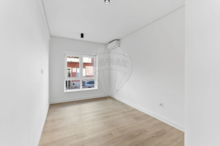 Apartamento T2 para Venda em Baixa da Banheira e Vale da Amoreira Foto 20