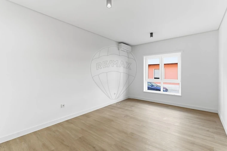 Apartamento T2 para Venda em Baixa da Banheira e Vale da Amoreira Foto 24