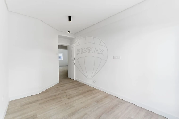 Apartamento T2 para Venda em Baixa da Banheira e Vale da Amoreira Foto 23