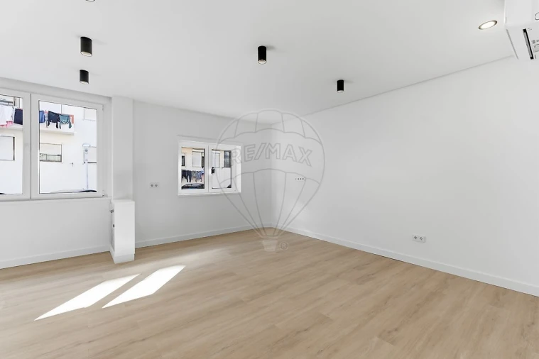 Apartamento T2 para Venda em Baixa da Banheira e Vale da Amoreira Foto 10