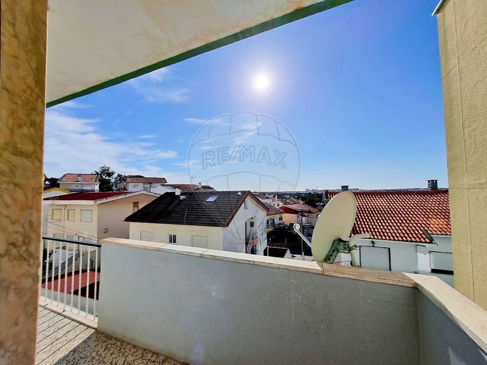 Apartamento T3 para Venda em Amora Foto 26