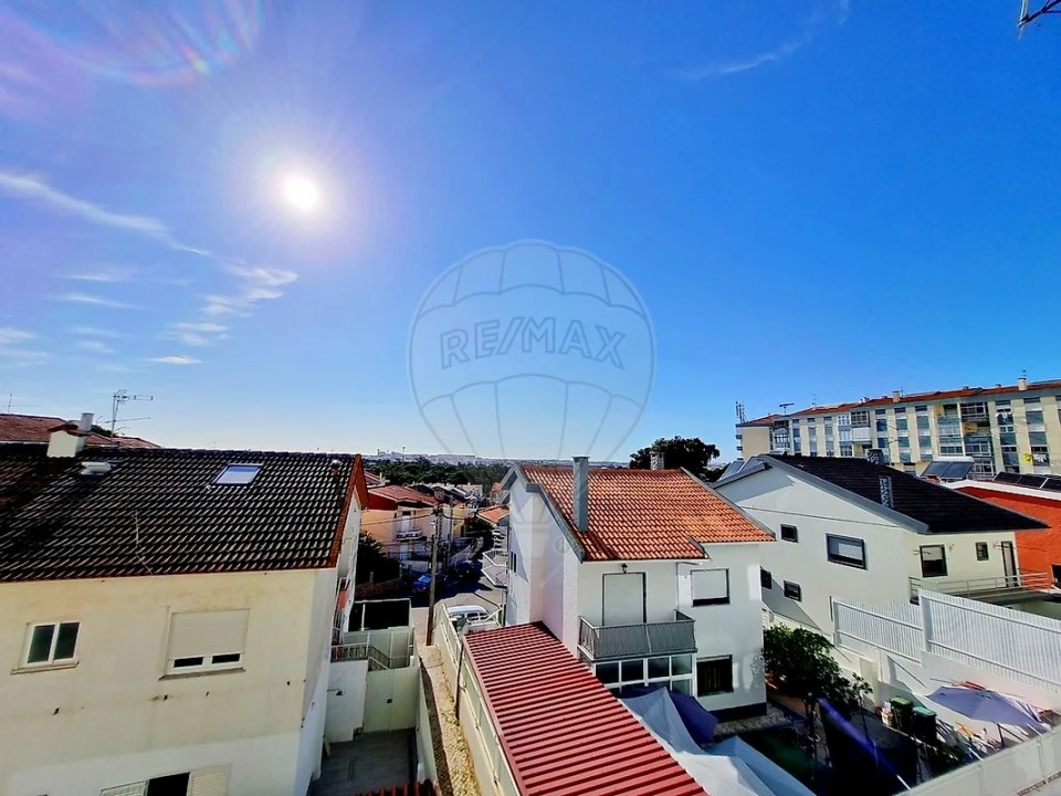 Apartamento T3 para Venda em Amora Foto 33