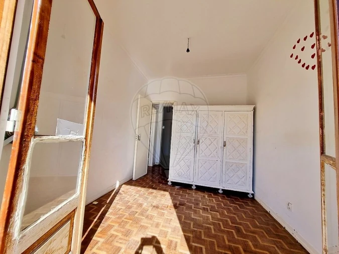 Apartamento T3 para Venda em Amora Foto 3
