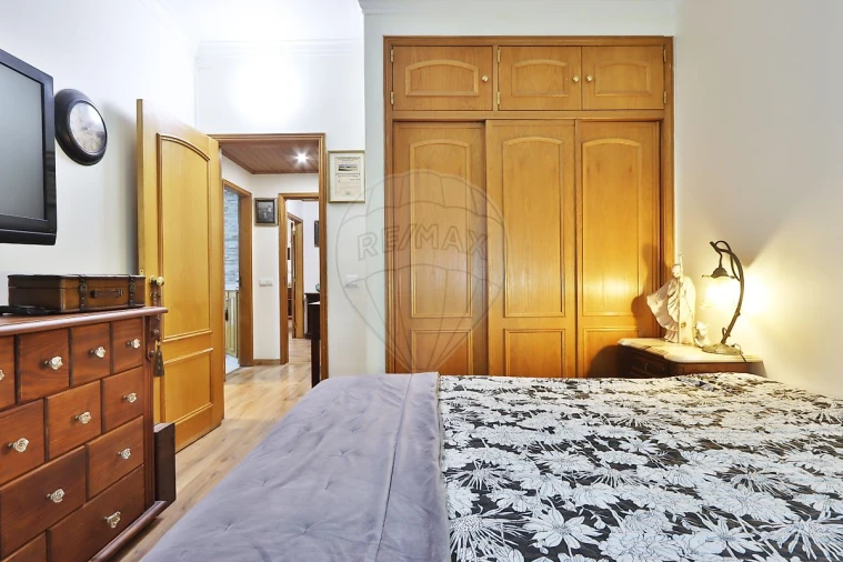 Apartamento T3 para Venda em Carcavelos e Parede Foto 10