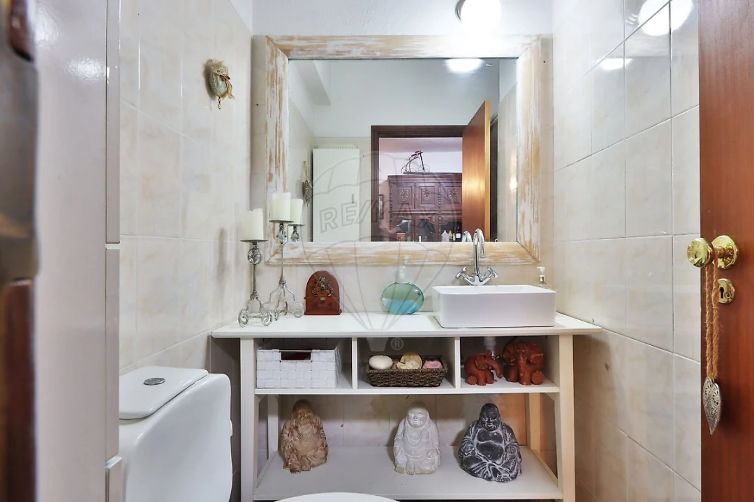 Apartamento T3 para Venda em Carcavelos e Parede Foto 18