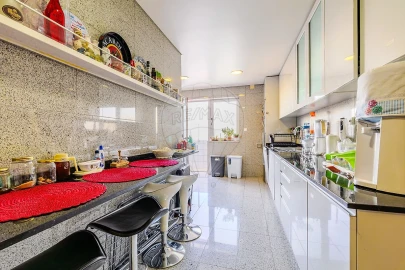 Apartamento T4 para Venda em Parque das Nações