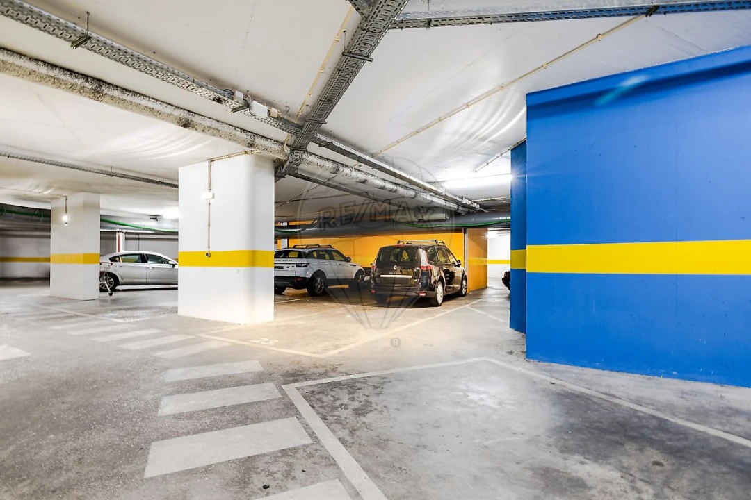 Apartamento T4 para Venda em Parque das Nações Foto 39