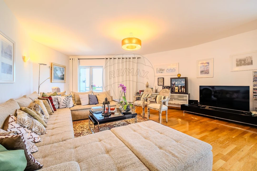 Apartamento T4 para Venda em Parque das Nações Foto 45