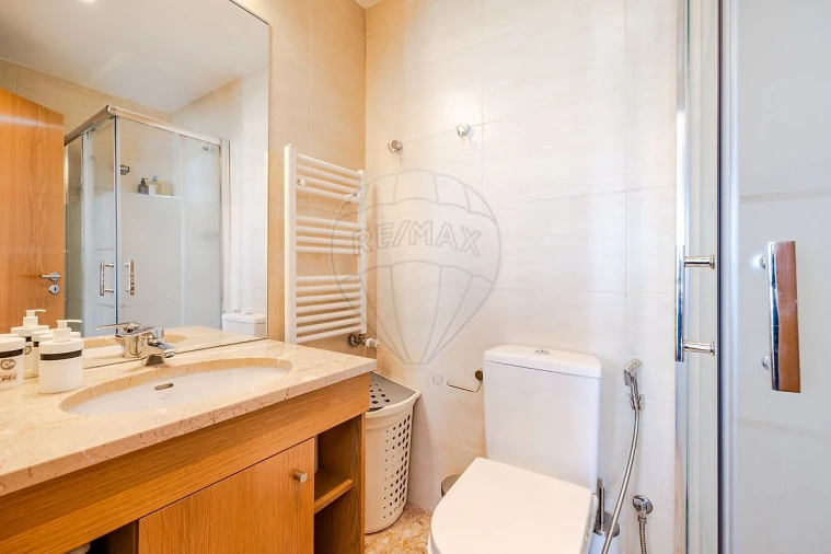 Apartamento T4 para Venda em Parque das Nações Foto 18