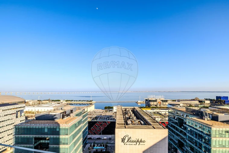 Apartamento T4 para Venda em Parque das Nações Foto 44