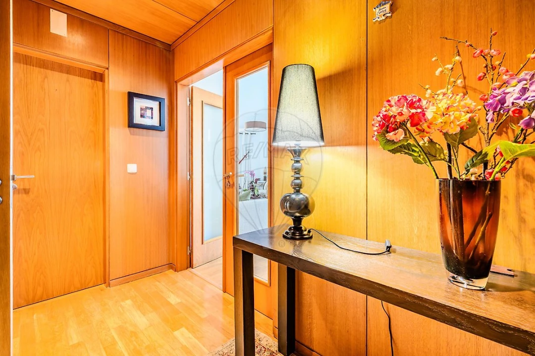 Apartamento T4 para Venda em Parque das Nações Foto 36