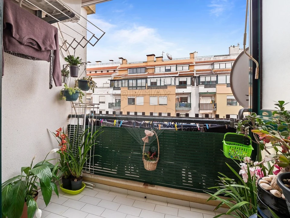 Apartamento T2 para Venda em Queluz e Belas Foto 6