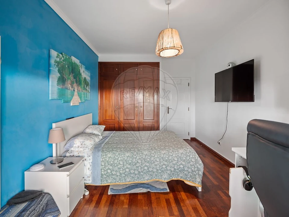 Apartamento T2 para Venda em Queluz e Belas Foto 11