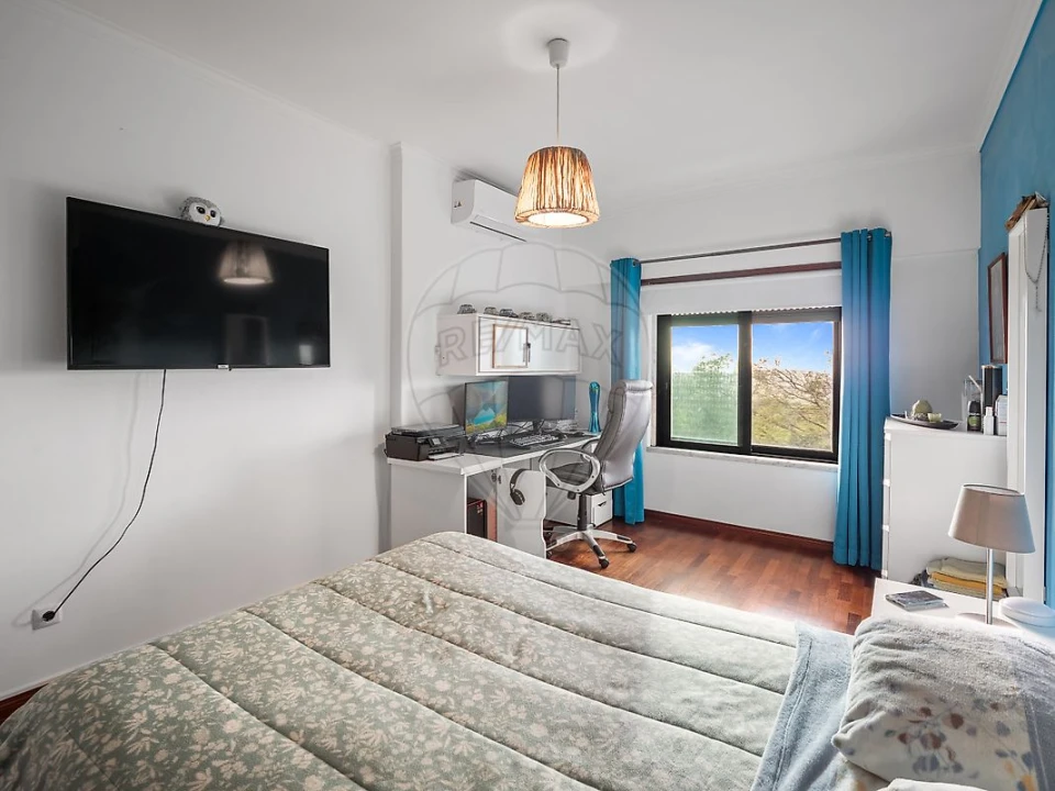 Apartamento T2 para Venda em Queluz e Belas Foto 12