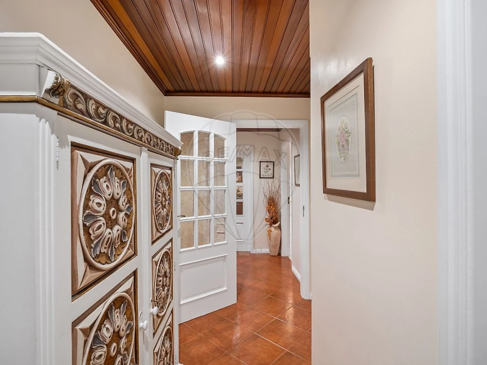 Apartamento T2 para Venda em Queluz e Belas Foto 14