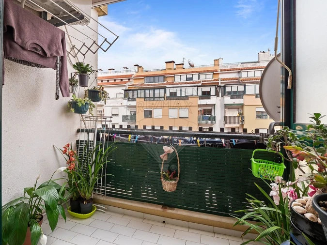 Apartamento T2 para Venda em Queluz e Belas Foto 6