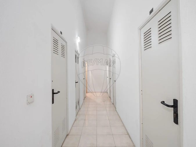 Apartamento T2 para Venda em Queluz e Belas Foto 16